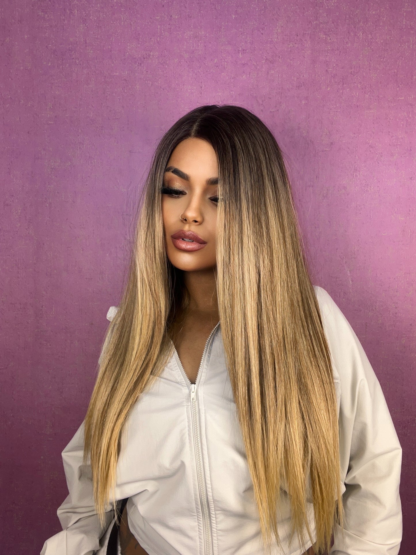 Peluca frontal 13x4 partida libre – Semi Humana – 24 pulgadas – Sexy Flor